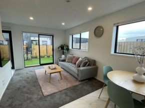 Stunning 2 Bed Property